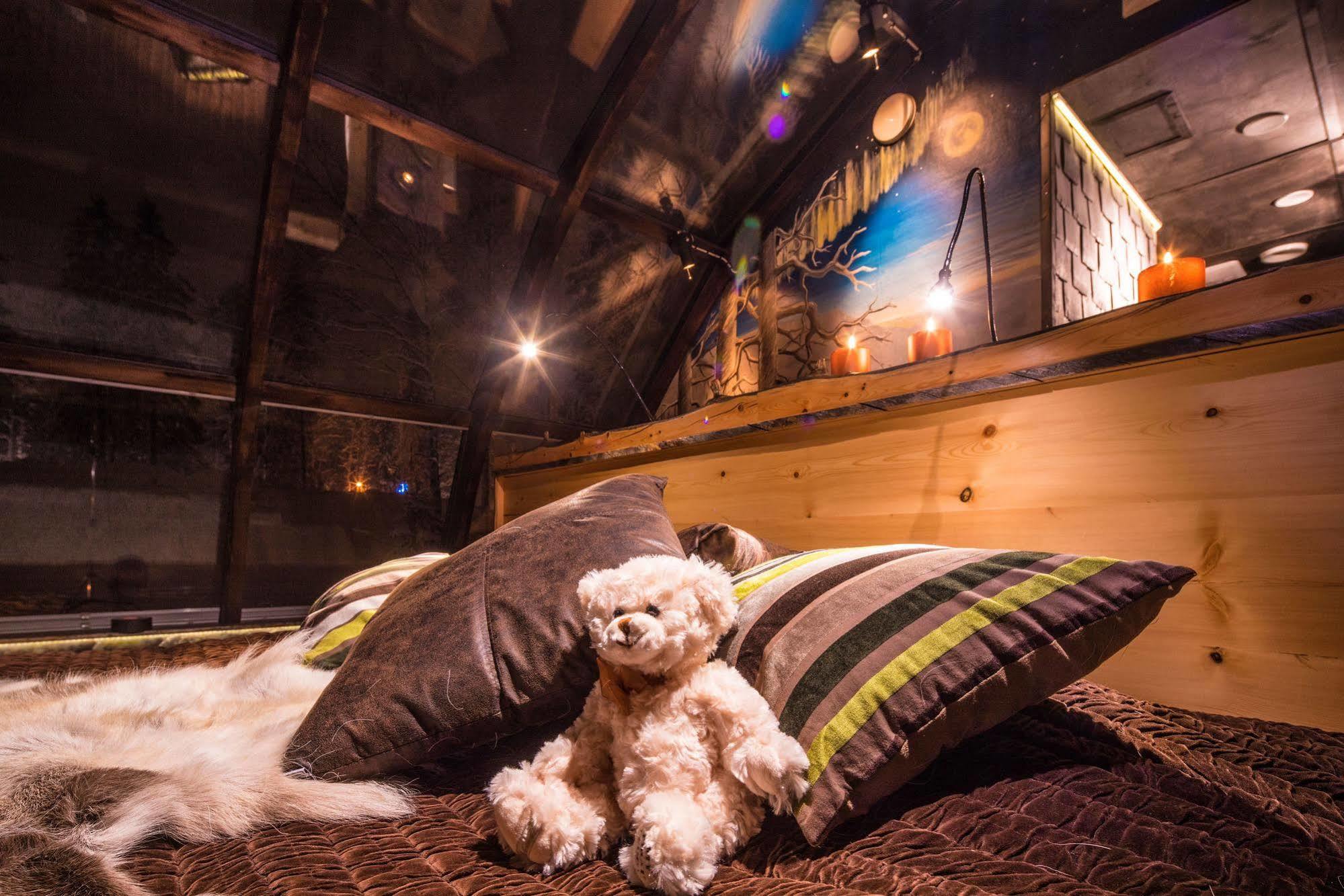 Lapland Northern Lights Hotel Ilveslinna Ranua Exterior photo